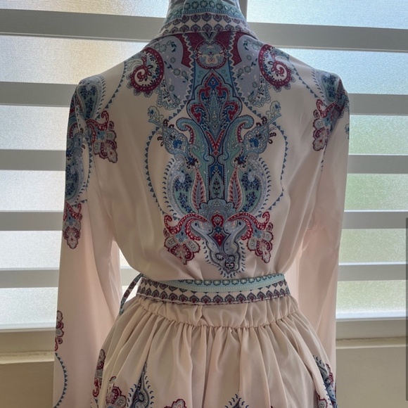 Boutique Dress - Picture 3 of 7